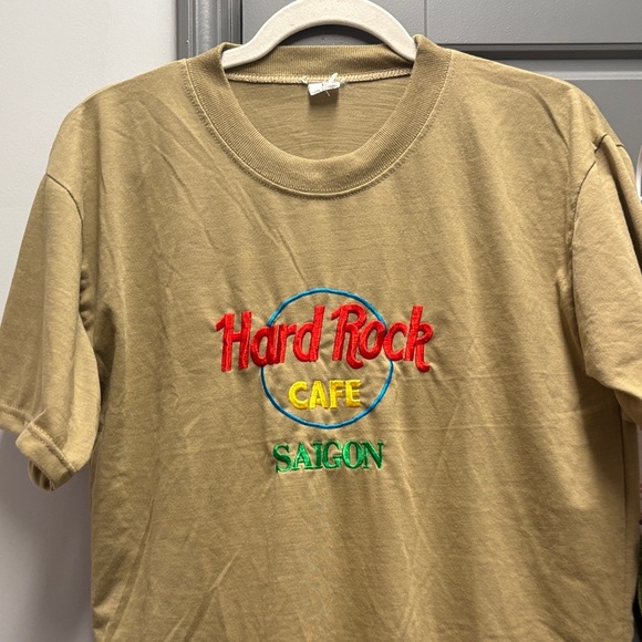 Hard Rock Cafe Tan Tee shirt with colorful embroidered logo 100% COTTON! - Picture 3 of 9